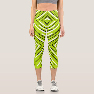 Pfeile in Lime Green, Black und White Capri Leggings