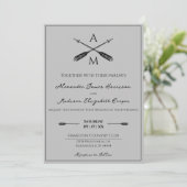 Pfeile und Monogramme Hochzeiten | Grau Einladung (Stehend Vorderseite)