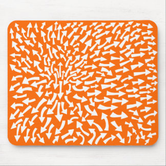 Pfeile - weiß auf Orange FF6600 Mousepad