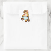 Pferd als Baby mit Windeln Quadratischer Aufkleber (Tasche)