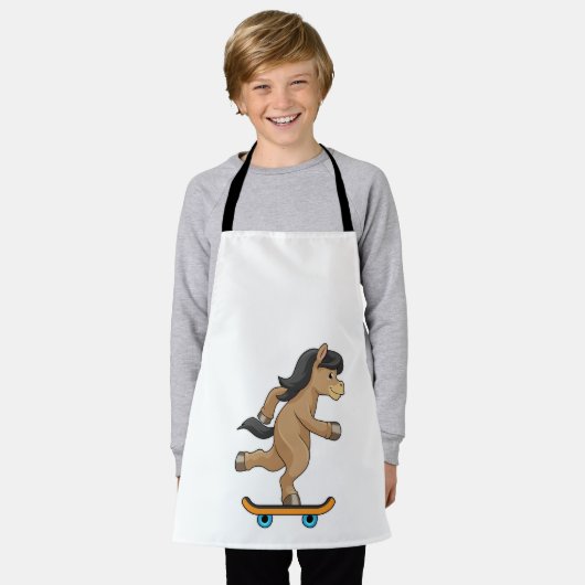 Pferd als Skater mit Skateboard Schürze (Getragen)