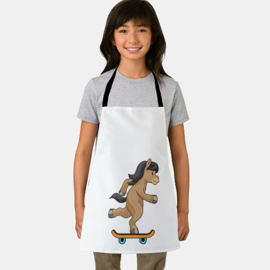 Pferd als Skater mit Skateboard Schürze (Insitu)