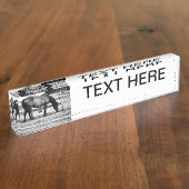 Pferd durch Zaunschwarzweiss-Skizze Namensplakette (Seite)