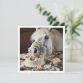 Pferd essen Kuchen Geburtstagseinladung, Pferdefre Einladung (Stehend Vorderseite)