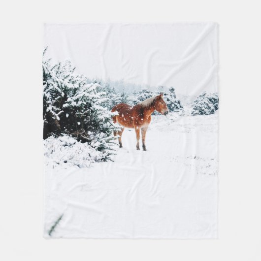 PFERD IM FALLENDEN SCHNEE FLEECEDECKE (Vorderseite)