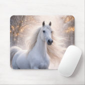 Pferd im Schnee mit Lichtern Weihnachten Mousepad (Mit Mouse)