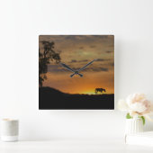 Pferd im Sonnenuntergang Quadratische Wanduhr (Zuhause)
