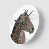 Pferd im Winter Runde Wanduhr (Winkel)