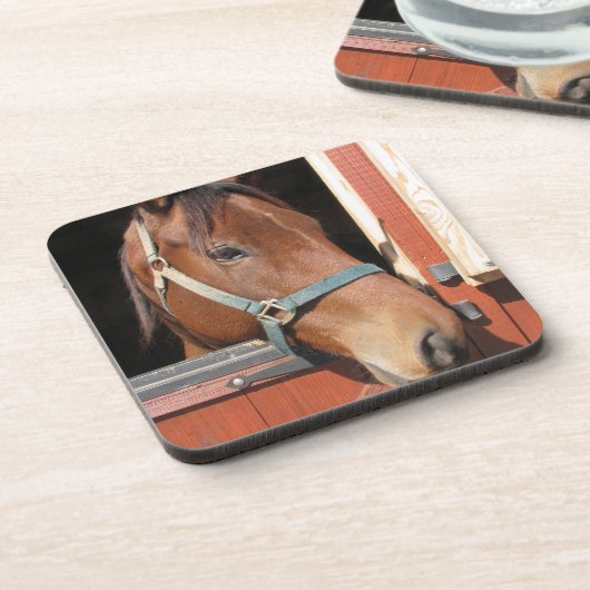 Pferd in der Scheune Untersetzer (Linke Seite)