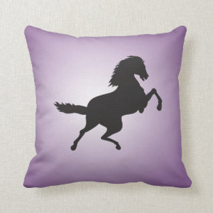 PFERD IN DER SILHOUETTE KISSEN