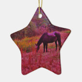Pferd in einem kaleidoskopfarbenen Feld Keramikornament (Links)