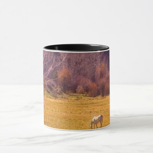 Pferd in Fall I Tasse (Zentrum)