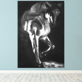 Pferd in Grau auf schwarz Leinwanddruck (Insitu (Holzboden))