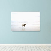 Pferd läuft am Strand Leinwanddruck (Insitu (Holzboden))