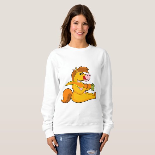 Pferd mit Karrot Sweatshirt (Vorne ganz)