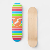 Pferd; Neon Orange Rosa Blaue Streifen Skateboard (Vorderseite)