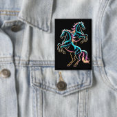 Pferd Neonlicht Glitch Retro-Stil Button (Insitu)