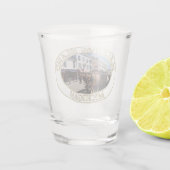 Pferd und Beförderung in der Innenstadt von Mackin Schnapsglas (Rückseite)