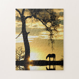 Pferd und Sonnenaufgang mit Baum Schöne Puzzle