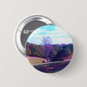 Pferd weit weg in einem Lila Feld Button (Vorne & Hinten)