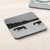 Pferde an der Schneeküste Getränkeuntersetzer (Linke Seite)