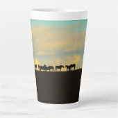 Pferde auf dem Hügel Milchtasse (Vorderseite)