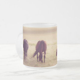 Pferde auf Weide Mattglastasse