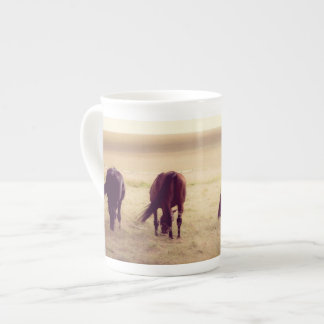 Pferde auf Weide Porzellantasse