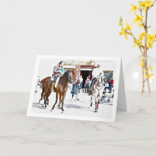 Pferde außerhalb der spanischen Bar Karte (Gelbe Blume)