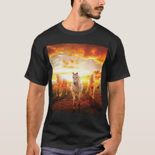 Pferde bei Sonnenuntergang Kissen T-Shirt