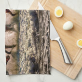 Pferde, die bei Sonnenuntergang im Ozean surfen Geschirrtuch (Viertel Falte)