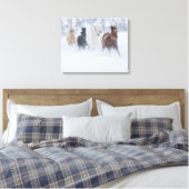 Pferde, die durch den Schnee laufen Leinwanddruck (Insitu (Schlafzimmer))