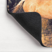 Pferde, die eine Ponderosa Ranch laufen Mousepad (Ecke)