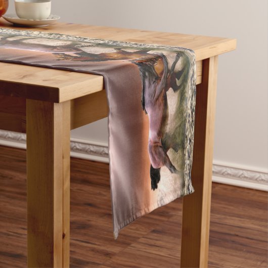 Pferde, die im Surf laufen Mittelgroßer Tischläufer (Beispiel)