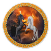 Pferde, die in einem schlechten Blitzsturm kämpfen Keramikknauf (Vorderseite)