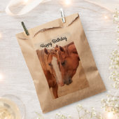 Pferde, die in einer Weide nass werden Geschenktütchen (Ausgeschnitten)