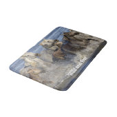 Pferde galoppieren im Wasser Badematte (Schrägansicht)