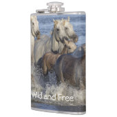 Pferde galoppieren im Wasser Flachmann (Links)