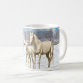 Pferde im Weißen Viertel im Schnee Kaffeetasse (VorderseiteRechts)