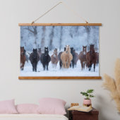 Pferde in der Kälte Wandteppich Mit Holzrahmen (Schlafzimmer)