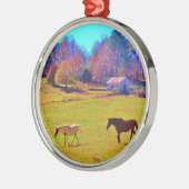 Pferde in einem roten Rainbow-Feld Silbernes Ornament (Links)