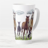 Pferde in einer Wiese-Tasse Milchtasse (Rechte Ecke)