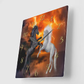 Pferde kämpfen in einem schlechten Blitzschlag Quadratische Wanduhr (Winkel)