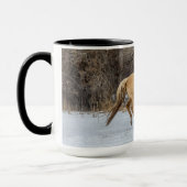Pferde laufen im Schnee Tasse (Links)