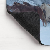 Pferde-Treck im Winter auf der Hideout Ranch Mousepad (Ecke)