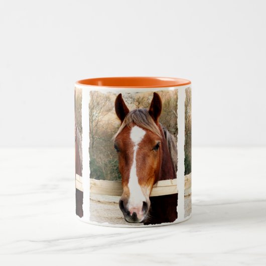 PFERDE ZWEIFARBIGE TASSE (Mittel)