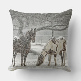 Pferdebauernhof-Ranchfahrt trägt pferdeartiges Kissen