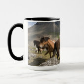 Pferdebestand, in der Nähe von Hofn, Island Tasse (Links)