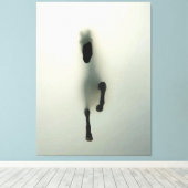 Pferdebruch durch Nebel Leinwanddruck (Insitu (Holzboden))