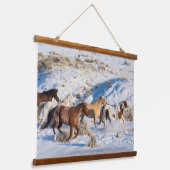 Pferdefahrt im Winter auf der Hideout Ranch Wandteppich Mit Holzrahmen (Gewinkelt)